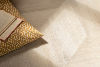 ПВХ плитка VINILAM  PARQUET CHEVRON Glue RI4445118CL4 Шеврон Сезар Glue