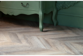 ПВХ плитка VINILAM  PARQUET CHEVRON Glue RI153616CL4 Шеврон Шампань