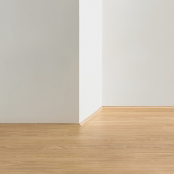 Напольный плинтус Скоция Quick Step QSSCOT 17x17х2400/ 05494