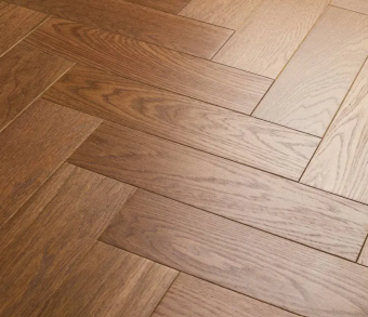 Паркет елка Crownwood Элеганс (Royal Parket) Английская елка 13 мм шип-паз Дуб Натур Аристократ лак с фаской